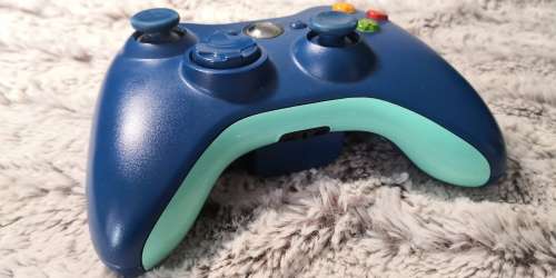 GENUINE MICROSOFT XBOX 360 CONTROLLER - LIMITED EDITION BLUE