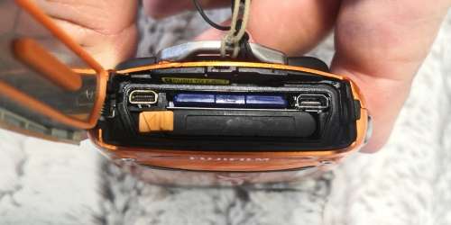 FUJIFILM FINEPIX XP50 WATERPROOF CAMERA WITH EXTRAS