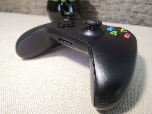 XBOX ONE CONTROLLER (V1)