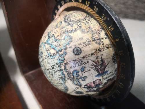 VINTAGE GLOBE BOOKENDS