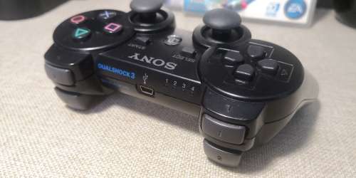 AWESOME PLAYSTATION 3 BUNDLE