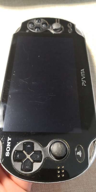 PS VITA (WIFI  PCH-1004) CONSOLE