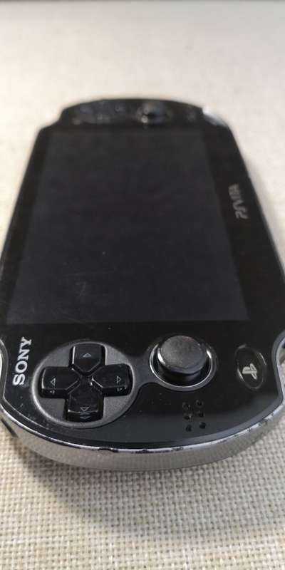 PS VITA (WIFI  PCH-1004) CONSOLE
