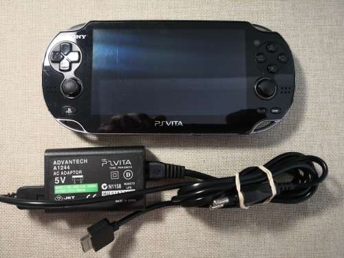 PS VITA (WIFI  PCH-1004) CONSOLE