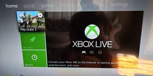 XBOX 360 E - SUPER SLIM CONSOLE