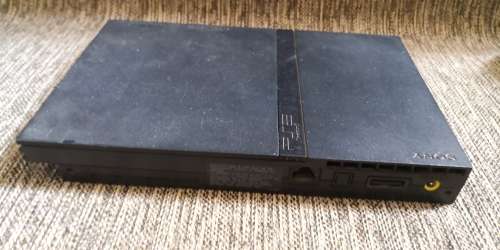 PS2 SLIM CONSOLE WITH 2 CONTROLLERS AND 10 GAMES