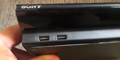 Playstation 3 Console with 24 games -This will keep your kids busy for months!!