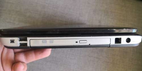 DELL Vostro 1015 laptop (for spares/repairs)