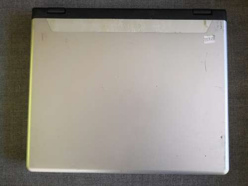 Gigabyte N521U laptop (for spares/repairs)