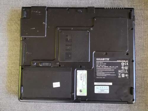 Gigabyte N521U laptop (for spares/repairs)
