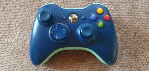 Original Microsoft Xbox 360 Wireless Controller (Blue)