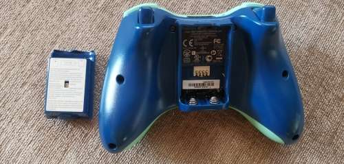 Original Microsoft Xbox 360 Wireless Controller (Blue)