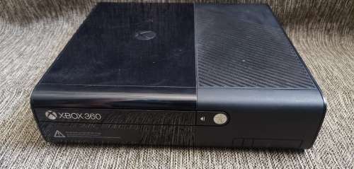 Xbox 360 Console with 2 controllers and 32 games