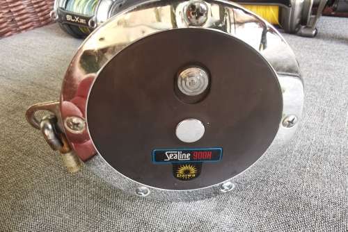 Daiwa Sealine 900H fishing reel