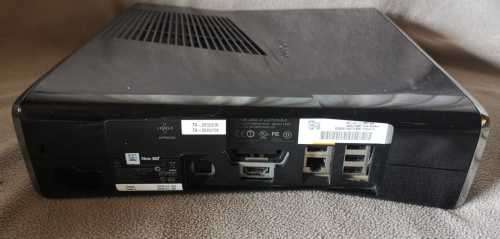XBOX 360 Slim Console only (parental code lock!)