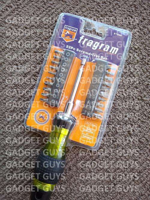 22 PIECE SCREWDRIVER SET WITH TELESCOPIC MAGNETIC PICK UP