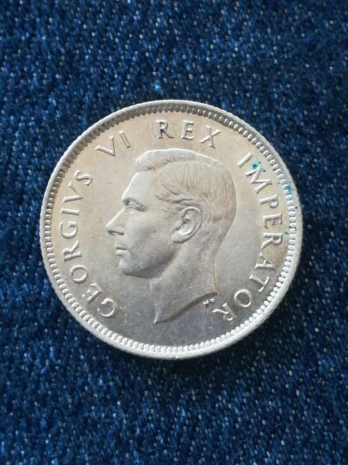 1942 shilling!! Rare!! Extremely good condition!!Weekend Auction!! FromR10!!