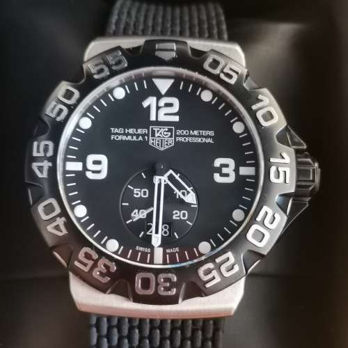 Tag Heuer!! On Auction!! 200m Men`s Watch!! Exellent Investment item!!