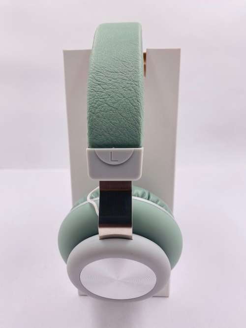 M670 headphones
