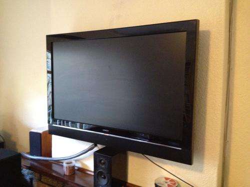 42" Hitachi Full HD