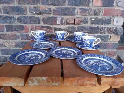 Vintage 12 piece  Blue and White English Ironstone tea set with side plates `Old Willow`