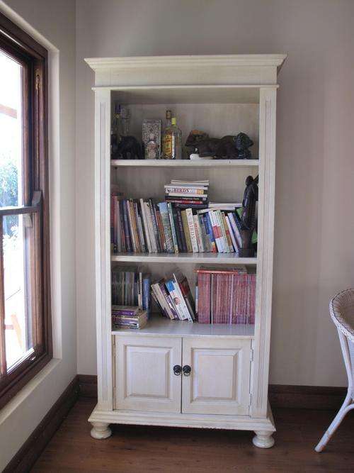 French antique look cream bookcase