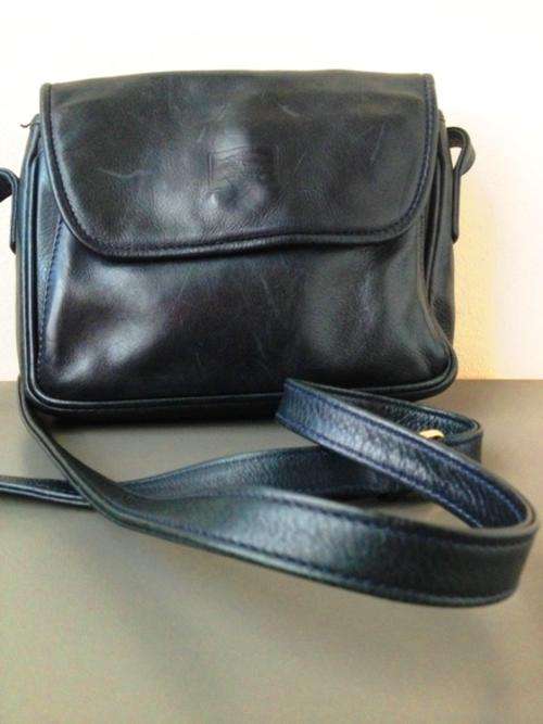 Burberrys Genuine Luxury Italian Leather Designer Bag