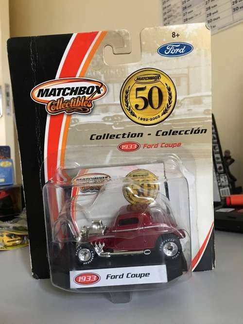 Matchbox 50-years Collection 1933 Ford Coupe - inner binding/packaging damaged - 2001 on card