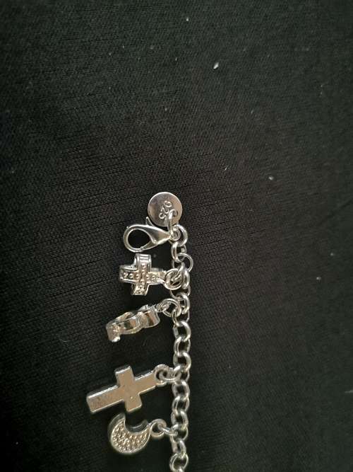 Absolutely stunning Chunky Silver (925) Charm Bracelet