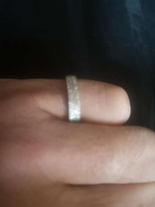 Stunning sterling silver ring with small Diamante stones
