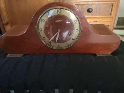 Stunning Junghans clock working but don`t have spare key
