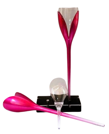 Moet & Chandon champagne tulip flutes and stand (Vintage)