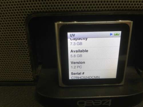 Apple iPod touch nano 6th Generation (8GB) (SILVER) MC525