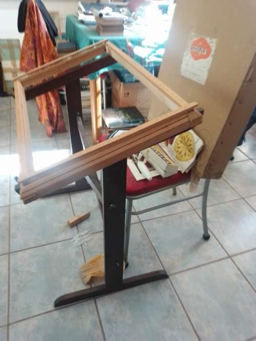 Danella carpet needle and wooden stand and frame with instruction book. Used to make rugs