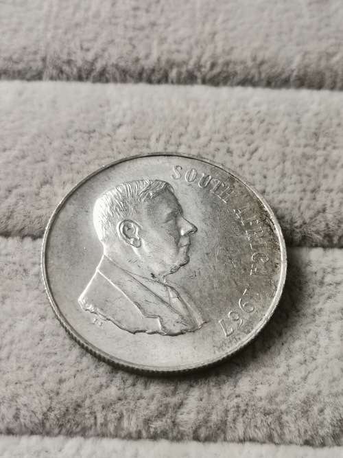 1967 English Silver R1 (Error)