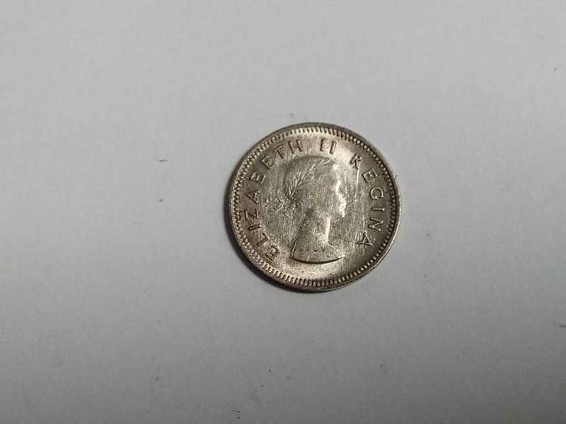 **R1 Auction**  Union 1954 Threepence
