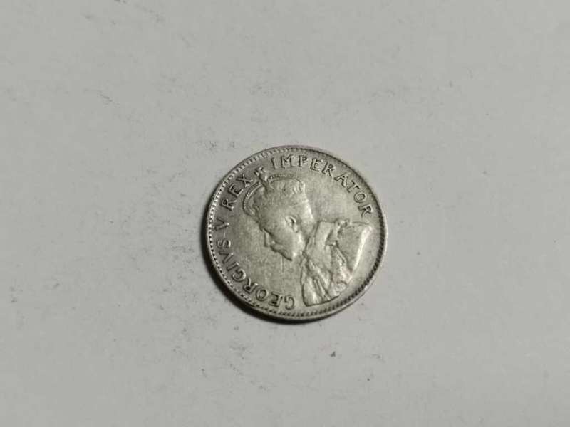 **R1 Auction**  Union 1933 Threepence