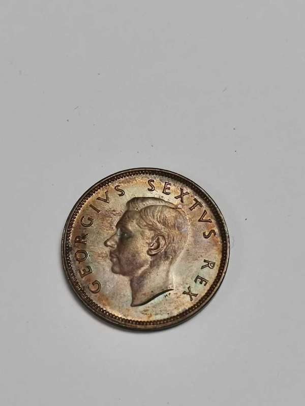 **R1 Auction**  Union 1/2 Penny 1951 - Beautiful condition