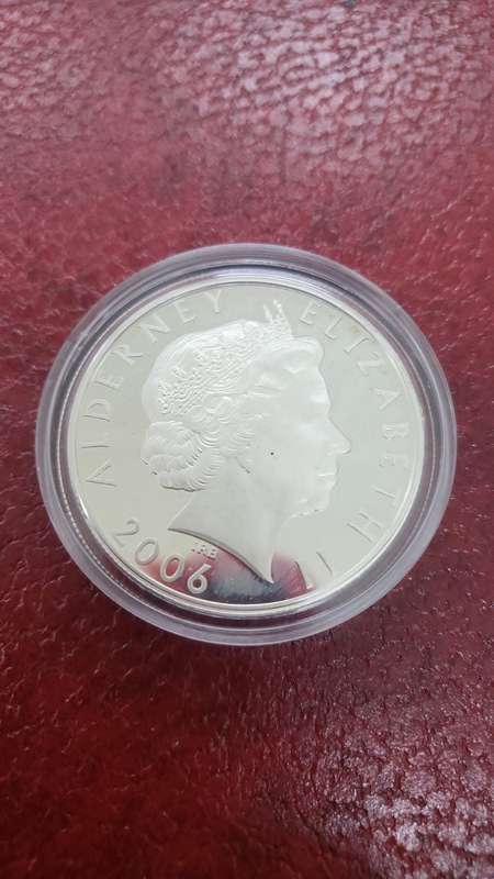 Queen Elizabeth ll Eightieth Birthday 2006 Proof Five Pounds