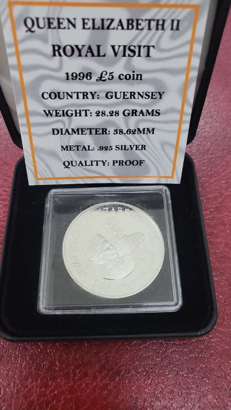 Guernsey Queen Elizabeth ll Royal Visit 5 Pounds 1996