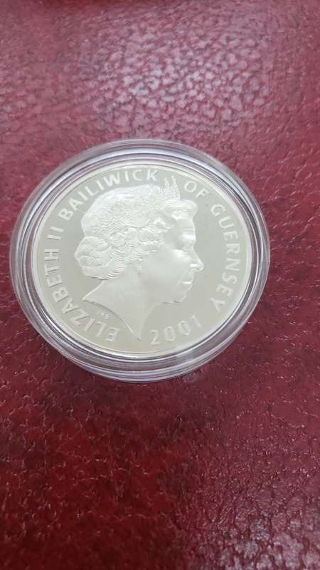 Guernsey 2001 Queen`s Birthday Five Pounds Proof