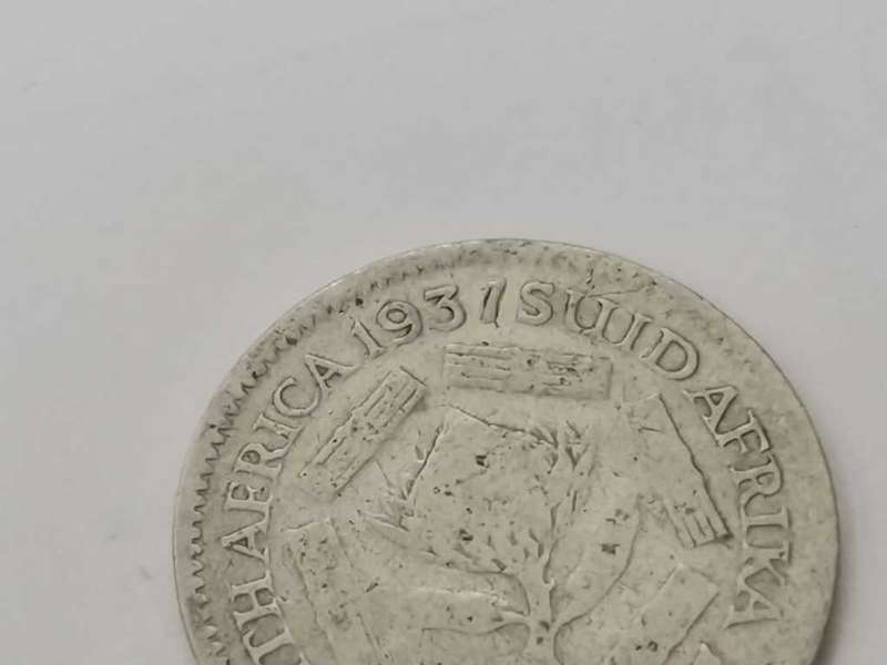 **R1 Auction**  Union 1937 Sixpence ERROR