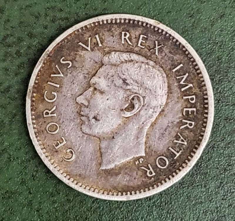 Union Threepence 1943/5 Overstamp - Nice condition