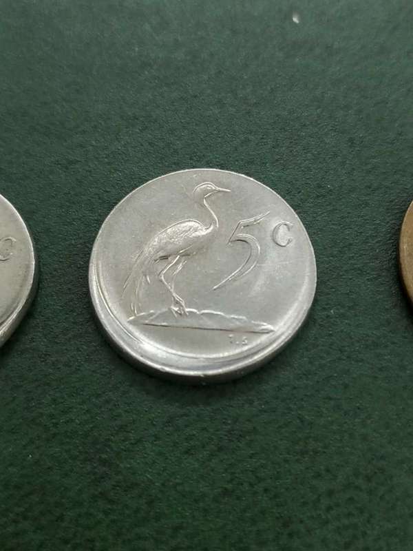 **R1 Auction** 4x SA Error coins - Misstrike