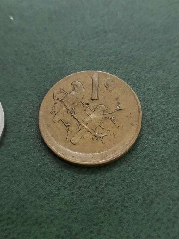 **R1 Auction** 4x SA Error coins - Misstrike