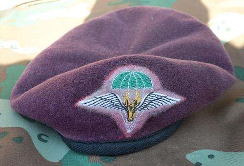 SA Special Forces 1 Parachute Battalion Beret with Beret Badge - Original !!