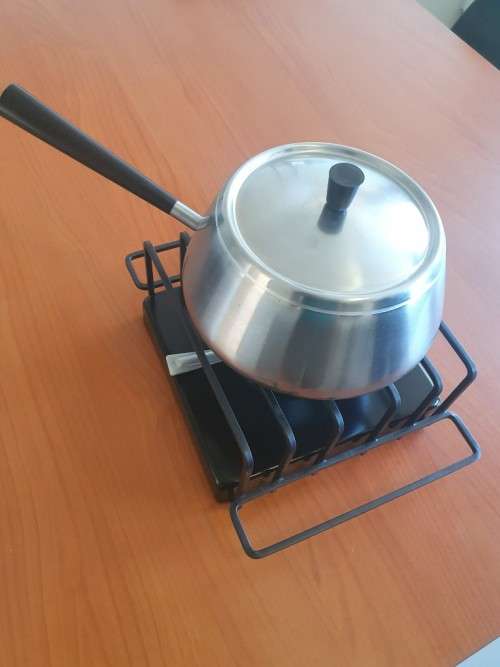Fondue Set - Made In Switzerland - Solid Build Quality