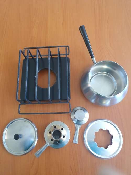 Fondue Set - Made In Switzerland - Solid Build Quality