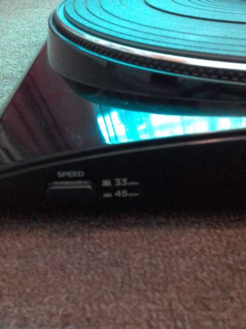 Ion Profile LP Turntable