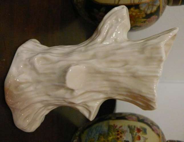 Belleek Tree Stump Vase (Irish)